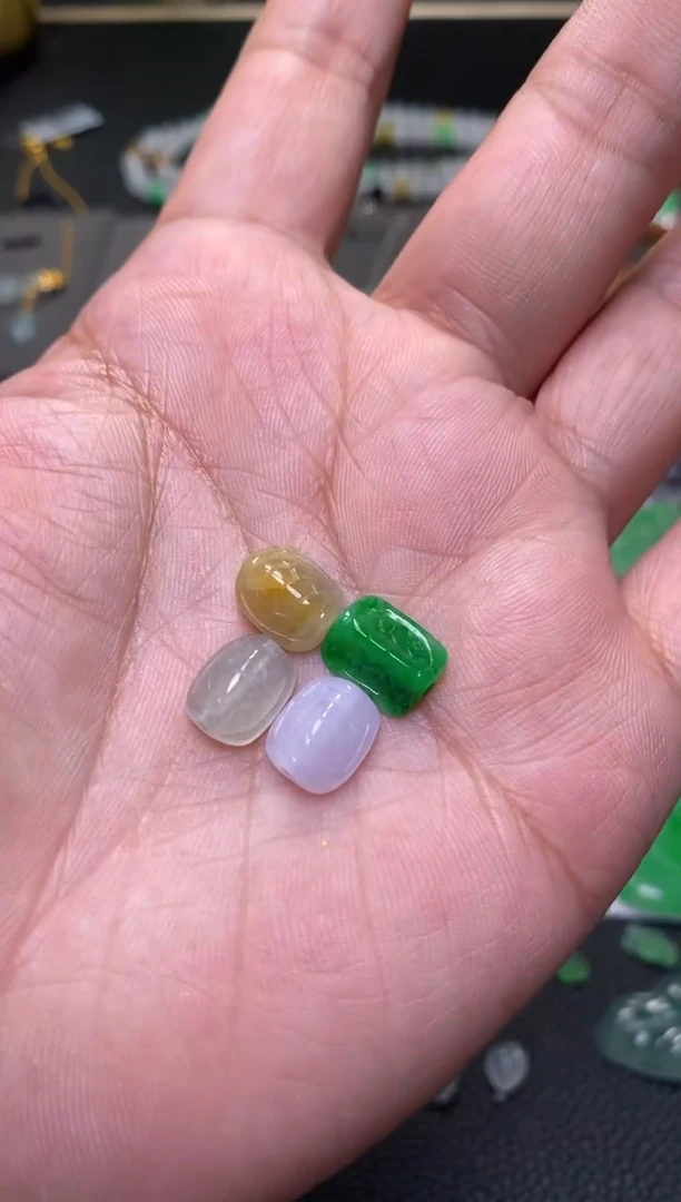 颈饰未镶嵌翡翠净货40853