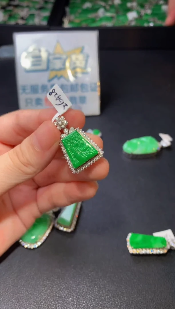 颈饰银S925镶嵌翡翠翡翠
