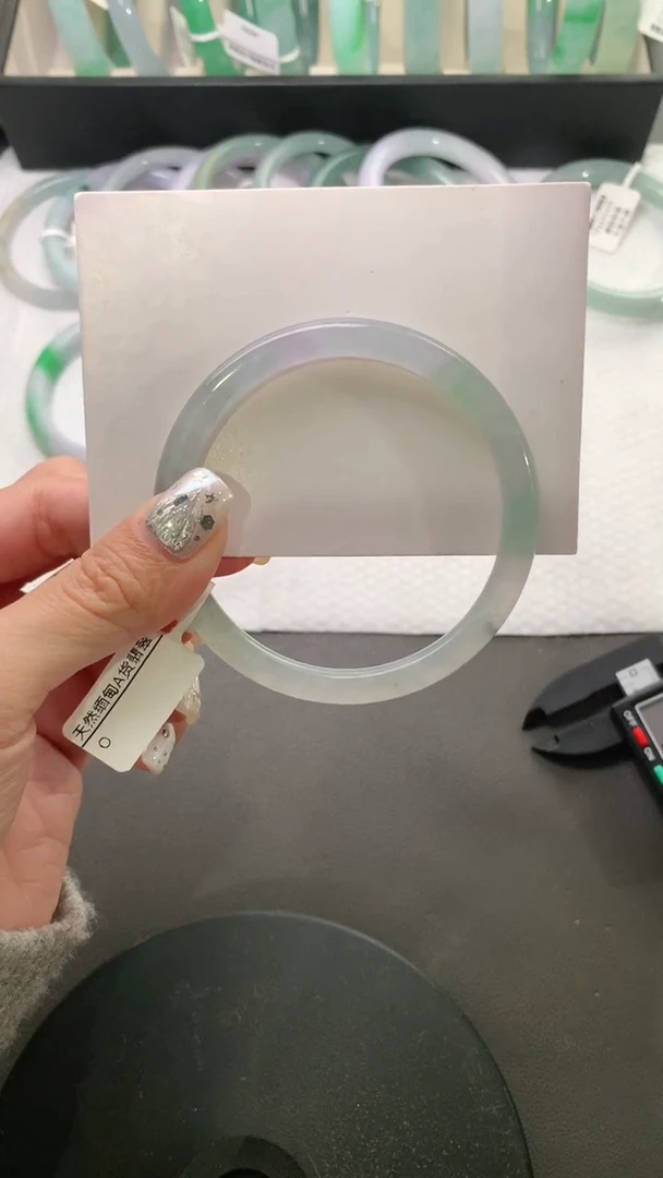 未镶嵌手镯（圆镯）翡翠56.8*6.4*6.1