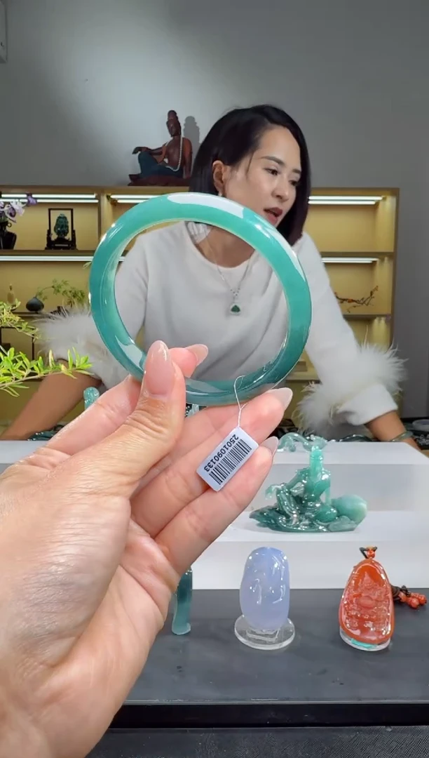 未镶嵌手镯翡翠60圈