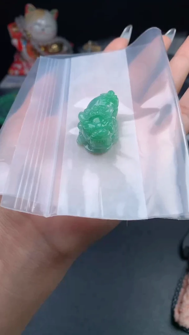 未镶嵌挂件翡翠44