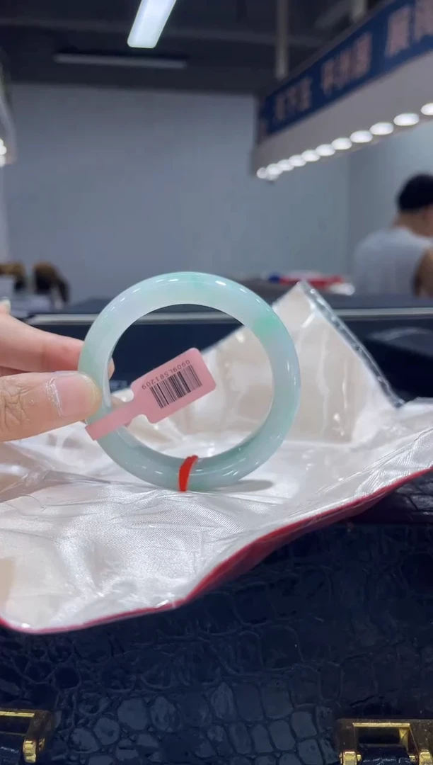未镶嵌手镯翡翠2  5152