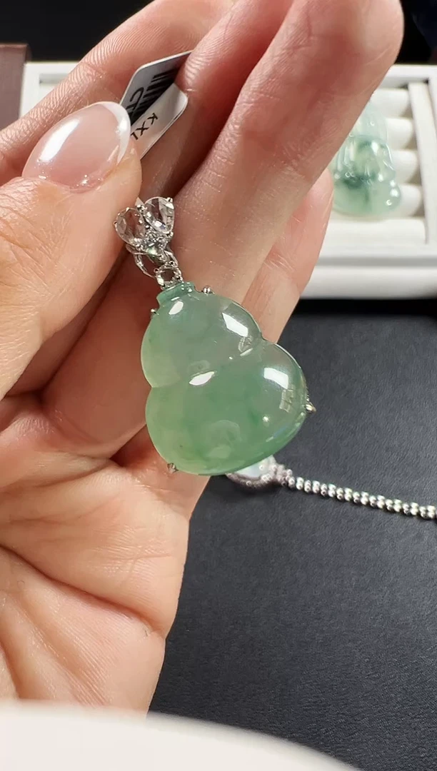 颈饰18K金镶嵌翡翠KXLJ1223-064