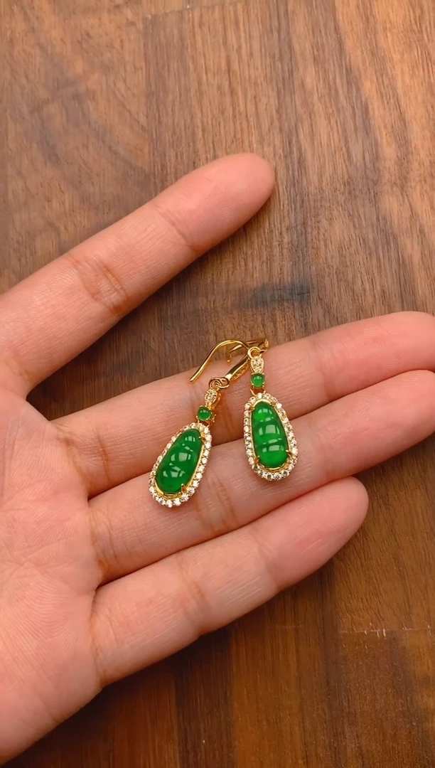 【闪购商品】翡翠耳饰银S925镶嵌豆子耳钩