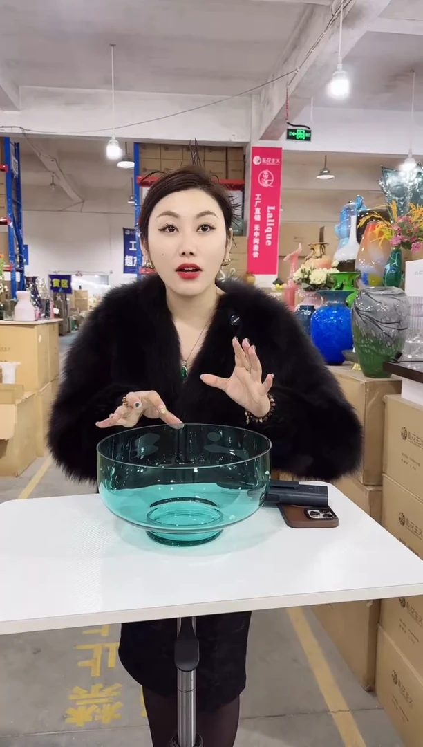 【闪购商品】玻璃莫奈花瓶-微瑕-D9DWO