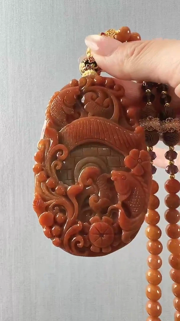 颈饰未镶嵌翡翠鱼