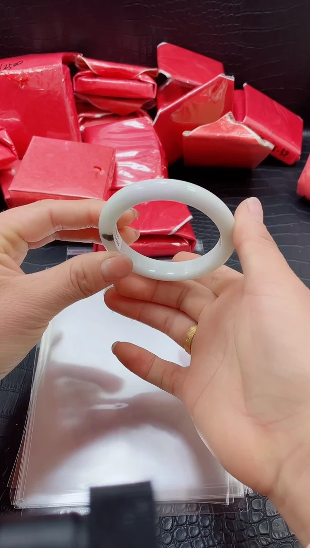 非金属无玲玲76号手镯55.7圈口