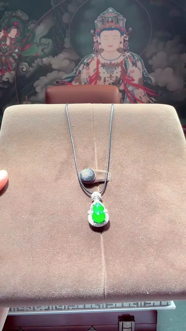 翡翠未镶嵌颈饰J-@@QJSX081610