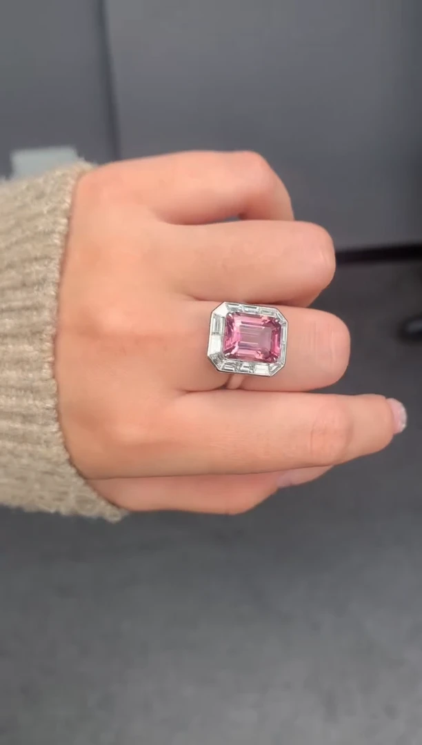 【闪购商品】碧玺戒指18K金镶嵌5.8ct粉碧玺戒指