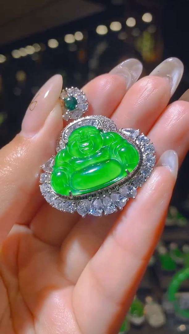 【闪购商品】翡翠吊坠(赠链)未镶嵌078      （多样性发货）