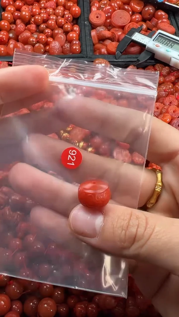 【闪购商品】南红玛瑙颈饰未镶嵌1