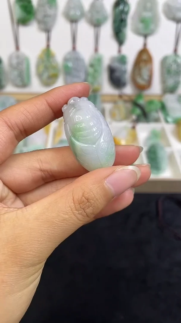 颈饰未镶嵌翡翠1