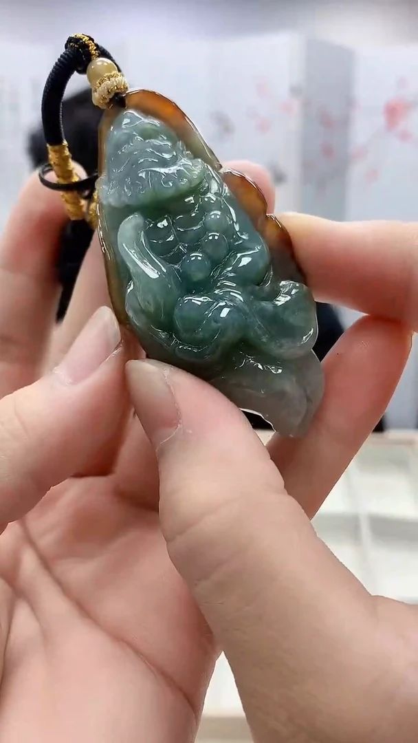 定制翡翠未镶嵌5060bb-毛货挂件147