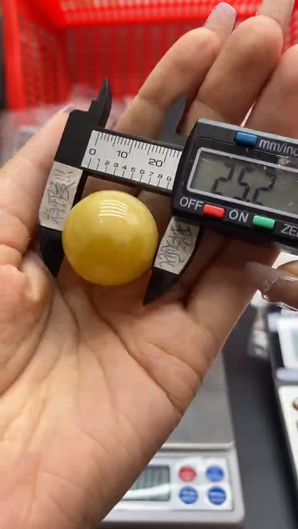 琥珀未镶嵌珠宝奇石2905