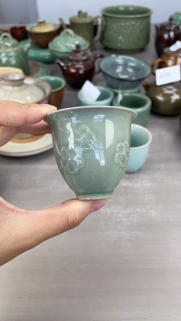 青瓷仓储福利清仓