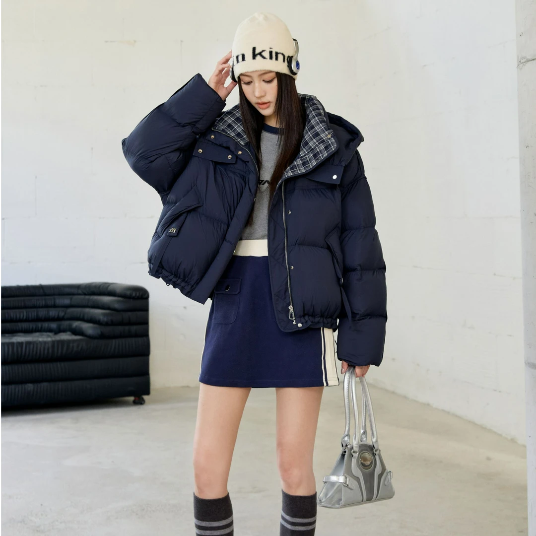 2025年【90白鸭绒】冬季新款立领连帽休闲拼格短款羽绒服#3217