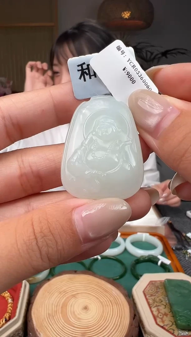 和田玉未镶嵌颈饰YCR