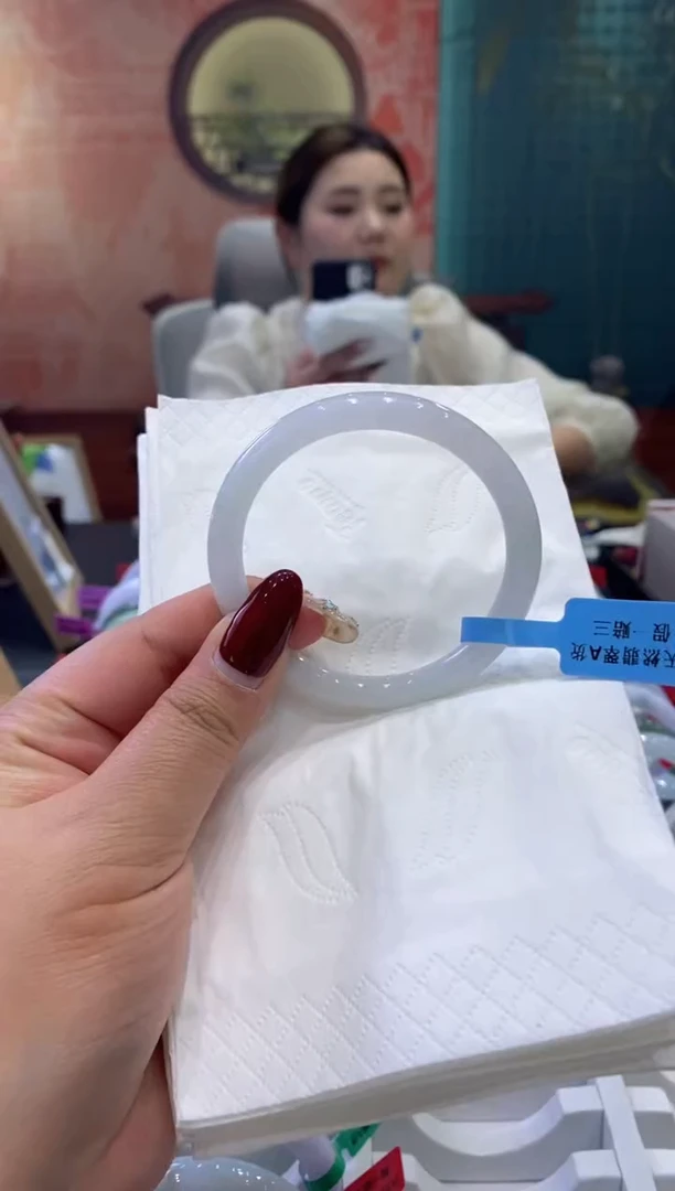 【闪购商品】翡翠手镯未镶嵌多人003977