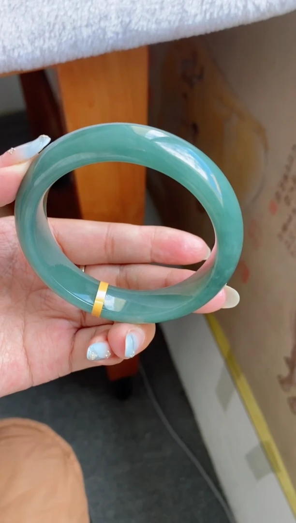 未镶嵌手镯翡翠（缅料）冰胶油青8号