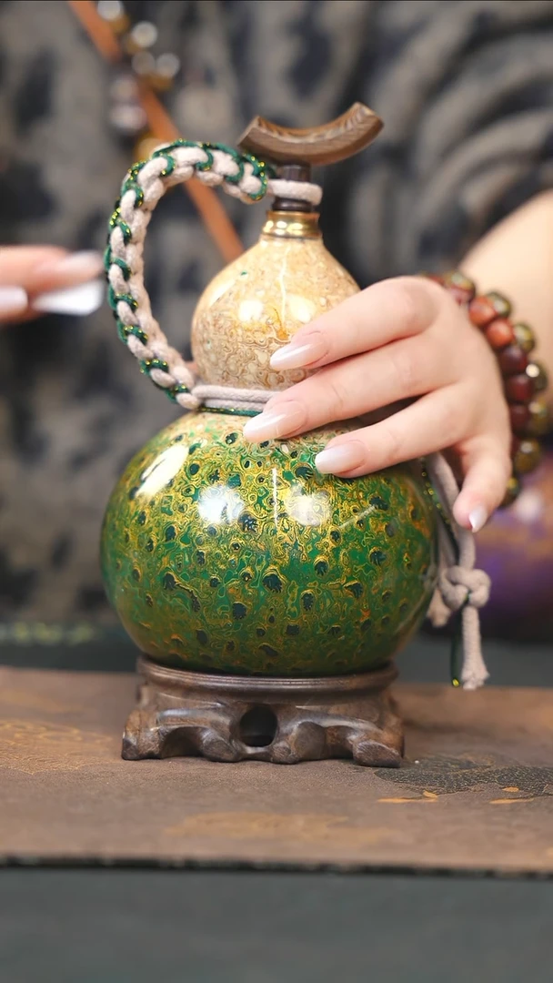 【闪购商品】RY128漆艺酒葫芦不包手串及旋转底座