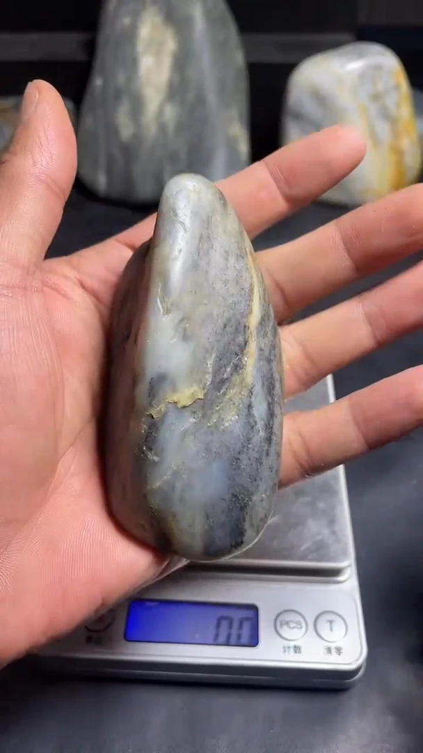 和田玉未镶嵌颈饰17