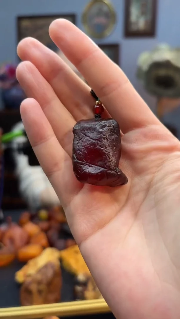 琥珀颈饰未镶嵌吊坠