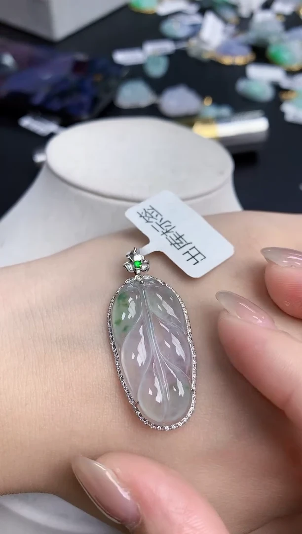 【闪购商品】翡翠颈饰18K金镶嵌天然缅甸翡翠A货