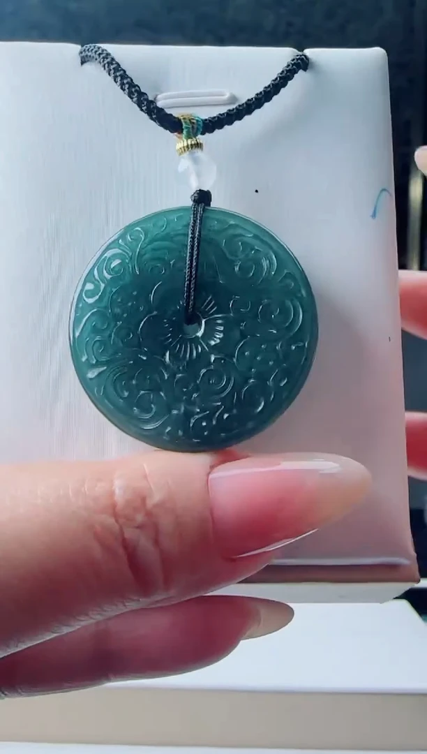 【闪购商品】翡翠颈饰未镶嵌多样性随机一件发货