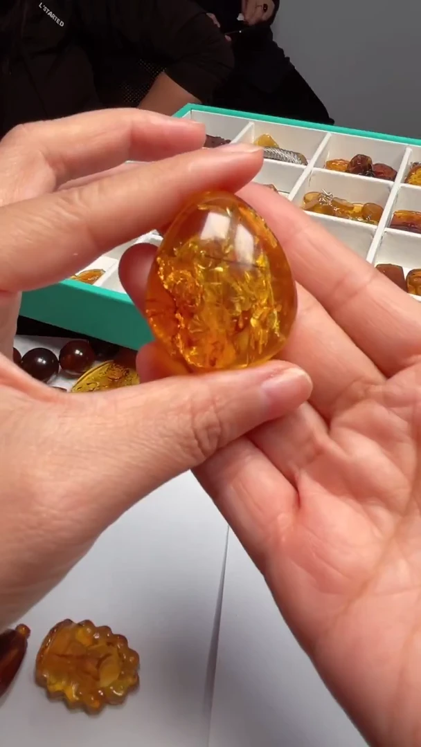 裸石琥珀未镶嵌天然琥珀蜜蠟A貨
