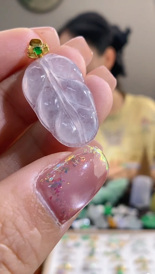 翡翠18K金镶嵌吊坠(不含链)叶子