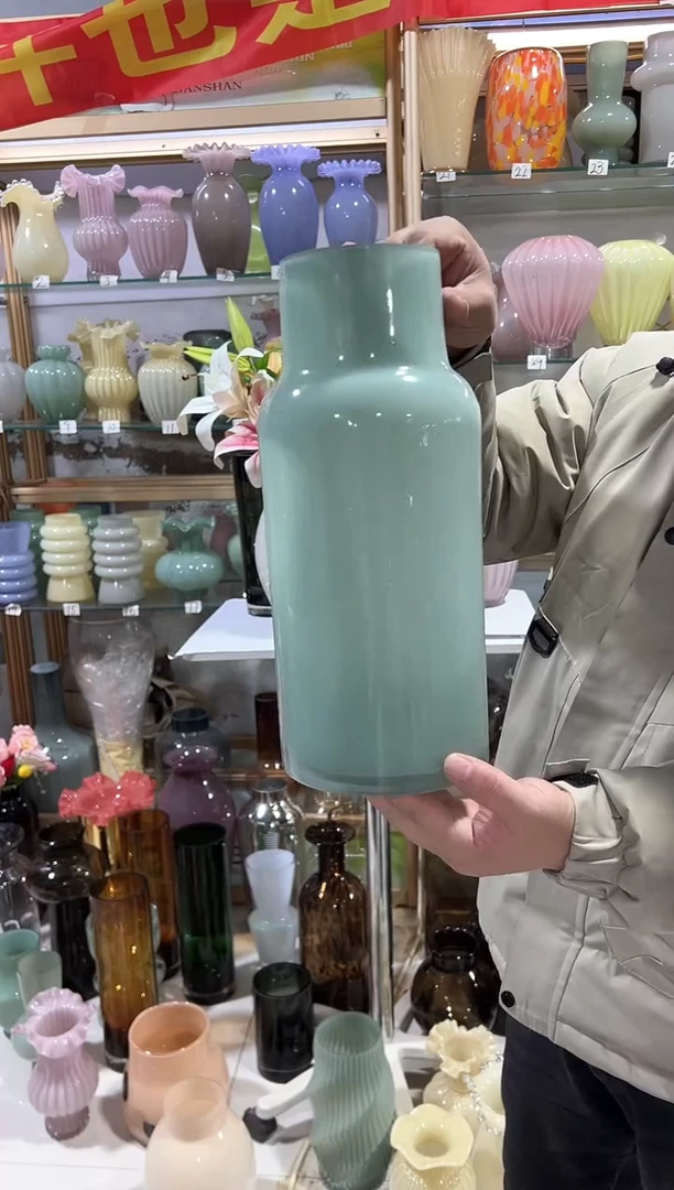 【闪购商品】无铅玻璃绿色花瓶