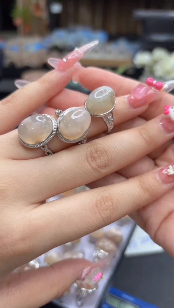 未镶嵌石英质玉戒指17(多样性发其一)微瑕