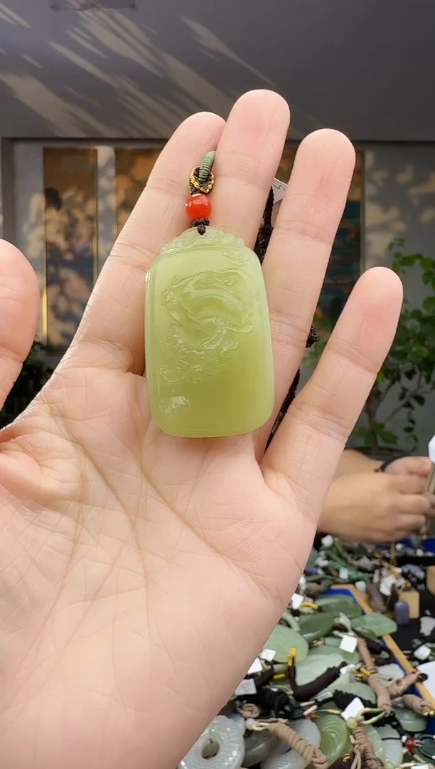 未镶嵌和田玉挂件拍一发一
