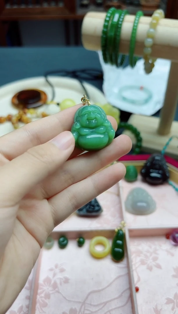 和田玉18K金镶嵌颈饰18K金和田玉佛吊坠*1 XEZ赠链