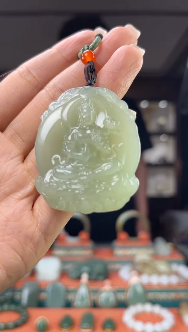 和田玉未镶嵌颈饰佩佩