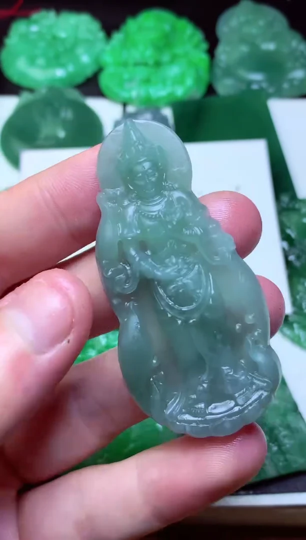 定制翡翠未镶嵌苦****月天然缅甸翡翠A货毛货吊坠