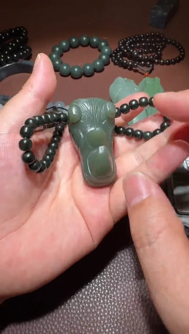 和田玉未镶嵌挂件和田玉