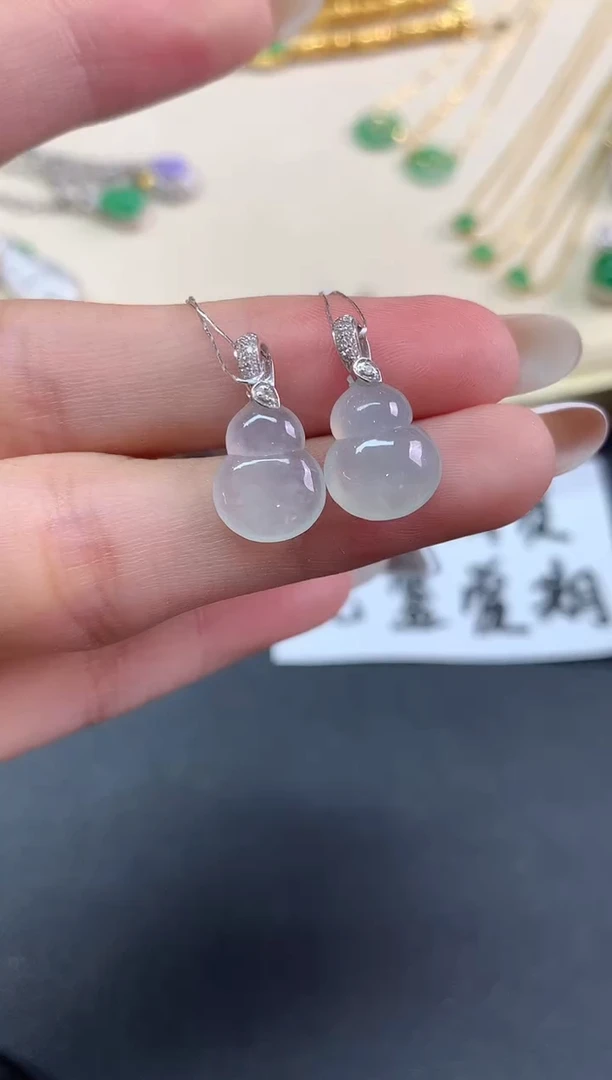 吊坠(不含链)18K金镶嵌翡翠吊坠(不含链)|880多样性发其一