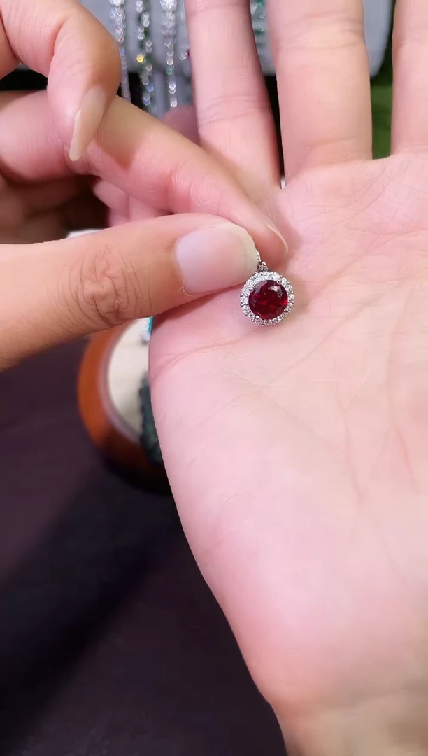 合金合成钻石红宝吊坠