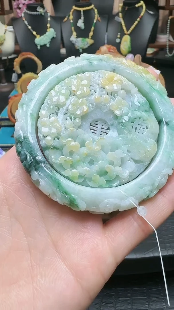 【闪购商品】翡翠手镯未镶嵌手镯60+