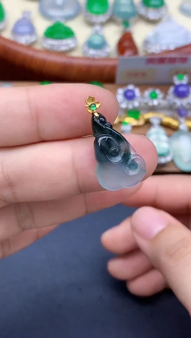 颈饰18K金镶嵌翡翠6-中国好珍宝