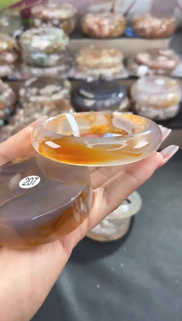 未镶嵌手镯石英质玉59