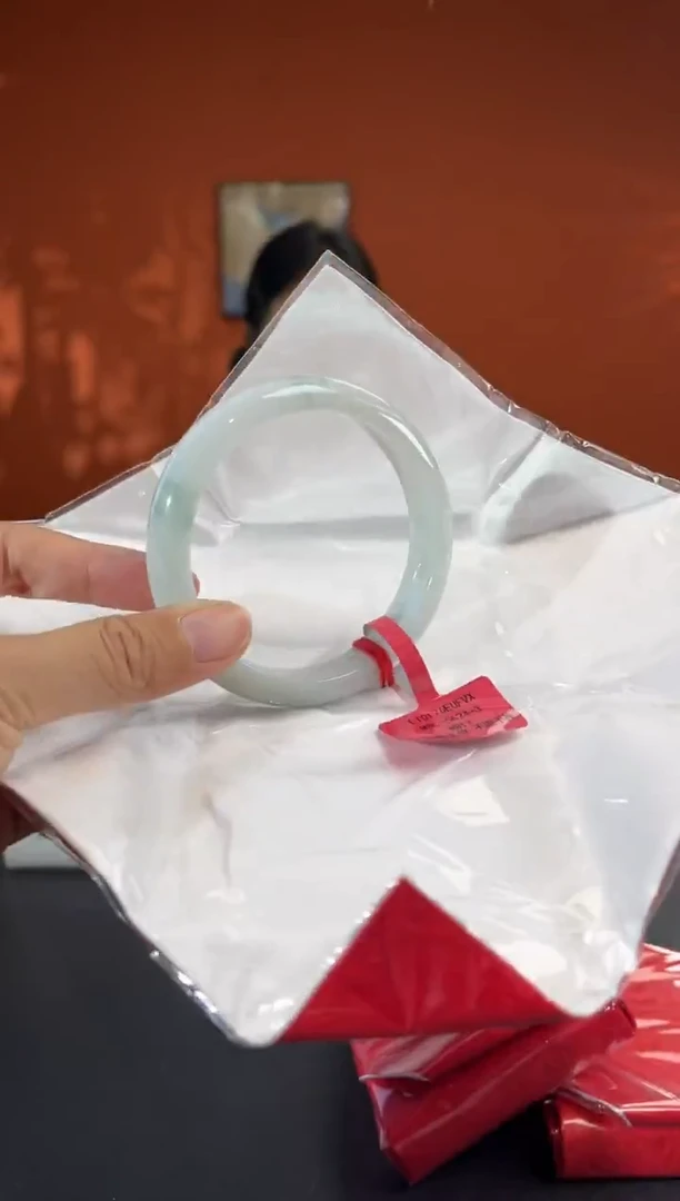 未镶嵌手镯翡翠16  585960