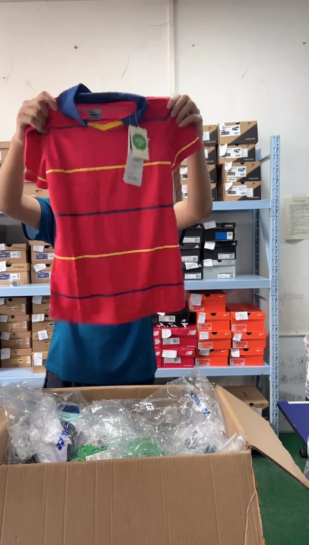 序号103尤尼克斯女款S码