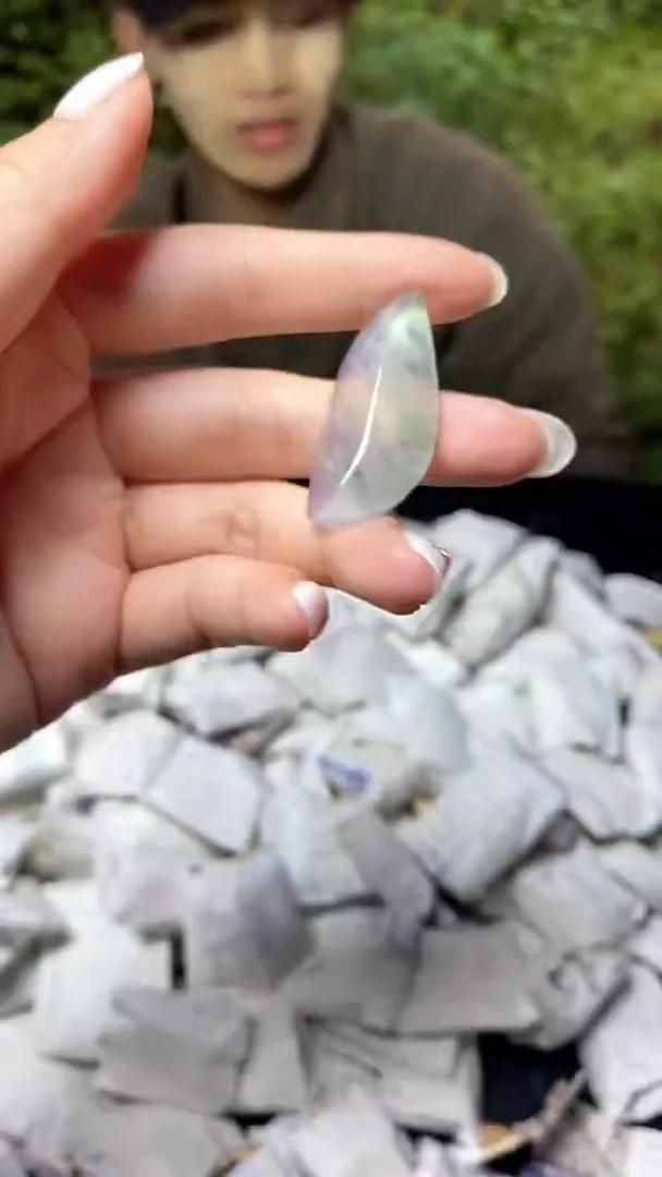 满色吊坠  所见即所得！