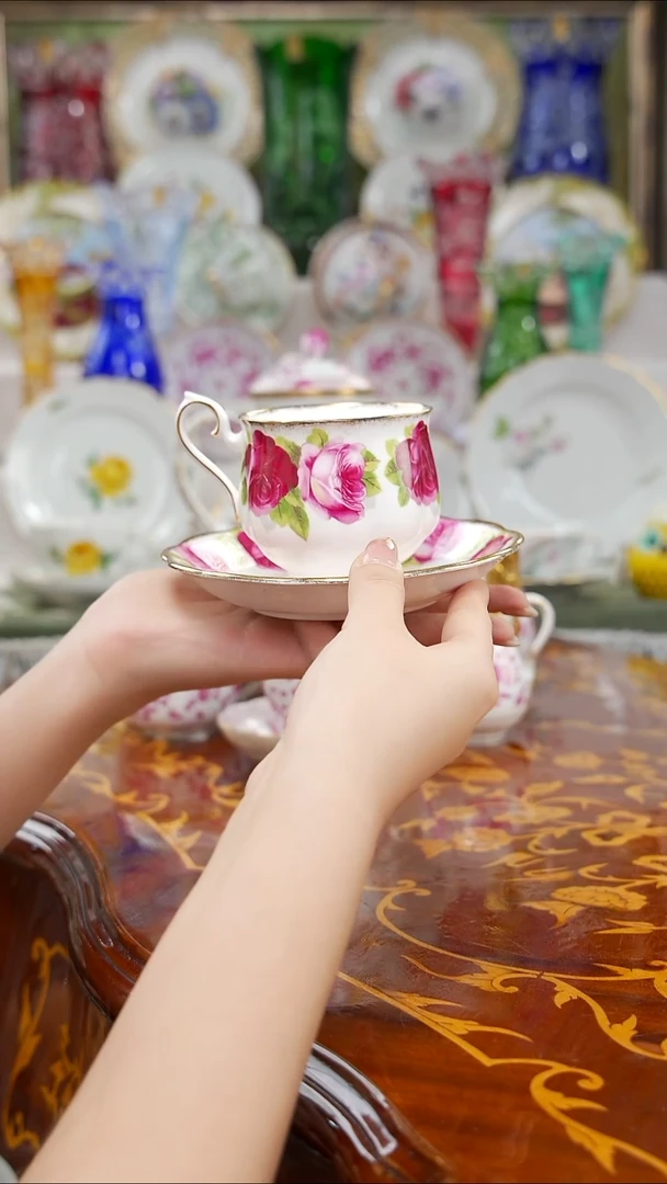 摆件z****y米多家中古瓷器如图所示83