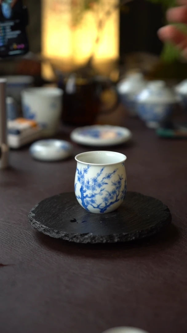 景德镇全手工手绘青花梅花缸杯