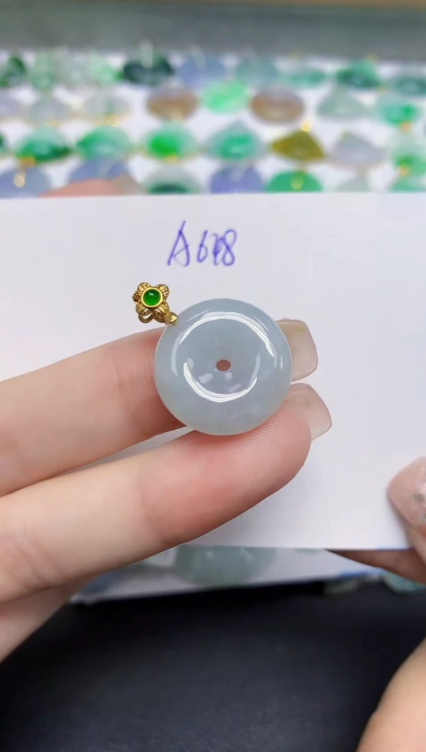 颈饰未镶嵌翡翠天然缅甸翡翠A货翡翠百元以上9元证书费自理