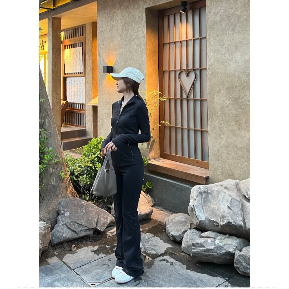 一毛毛一样 高腰喇叭休闲裤 腰标