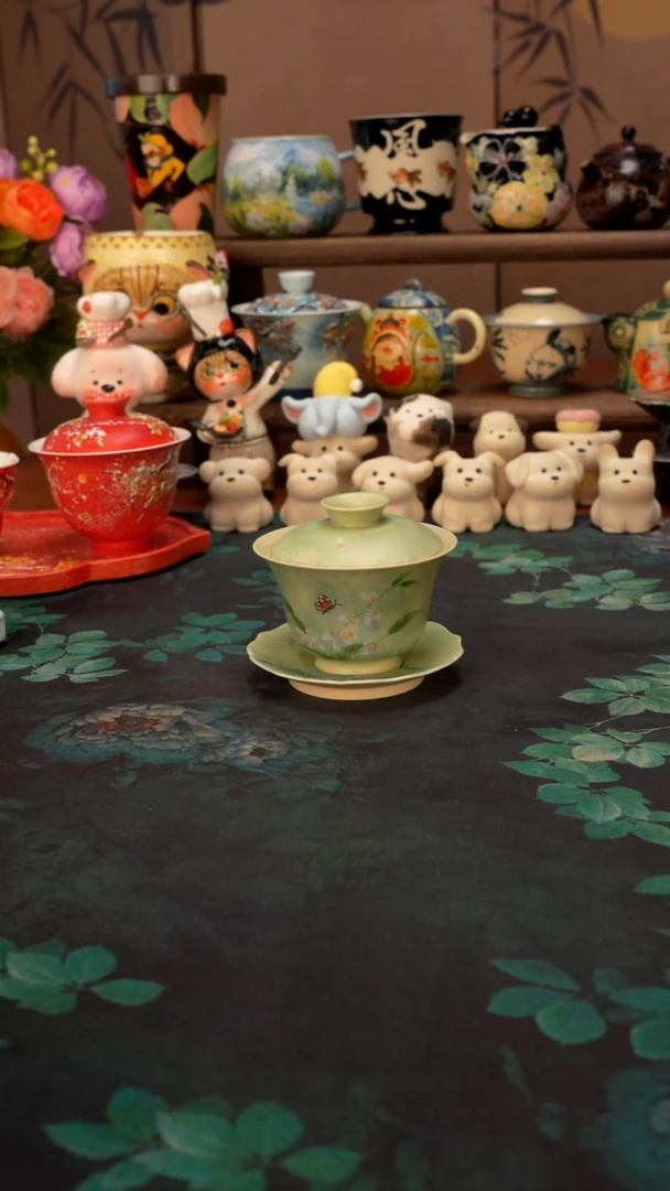 手绘 文心兰三才盖碗